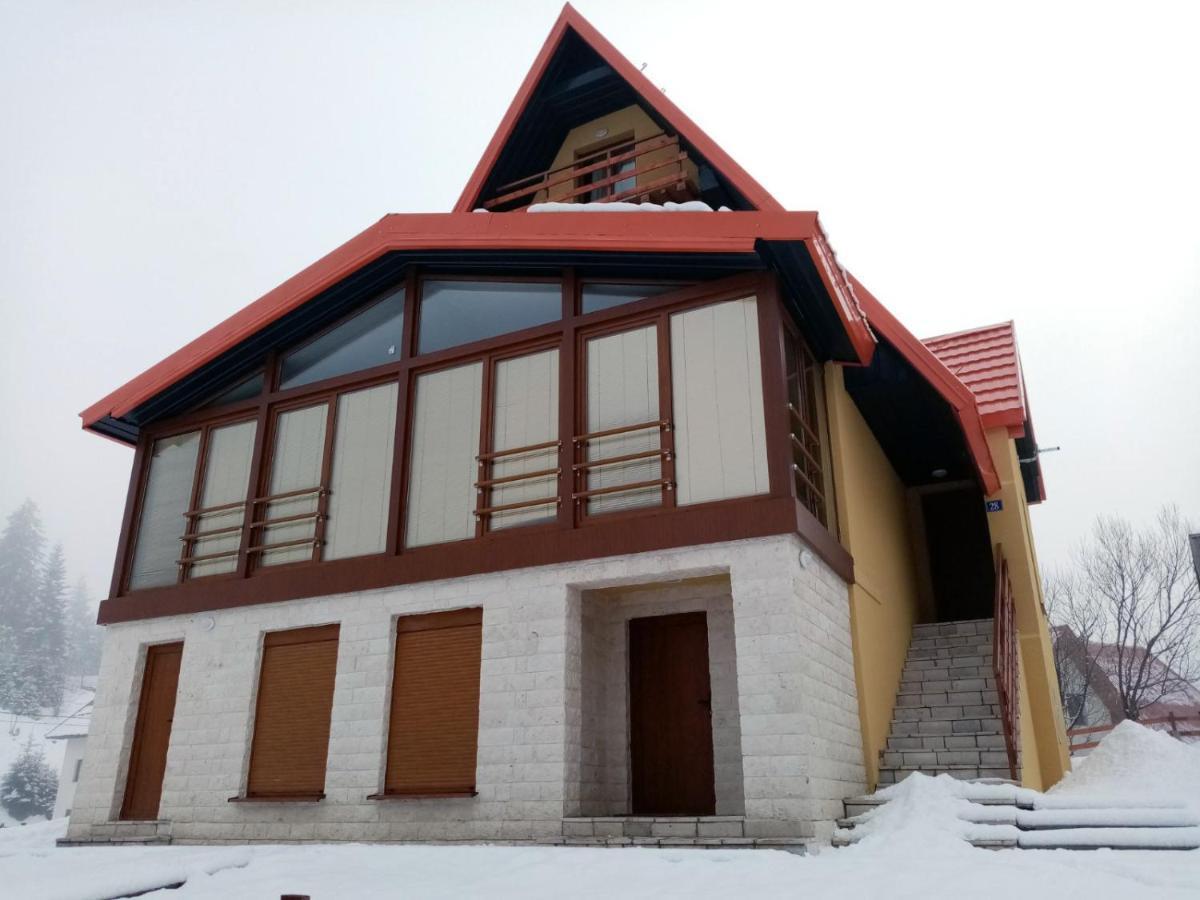 Borovnica Sweet Apartments Žabljak Eksteriør billede